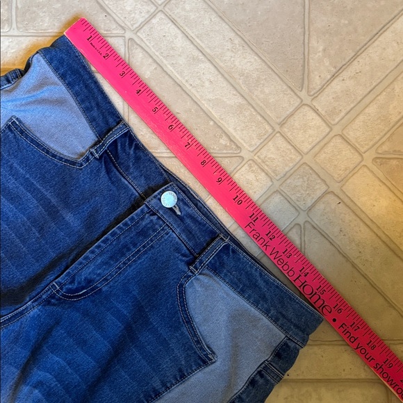 Venus Cropped jeans size 12 - Picture 7 of 10